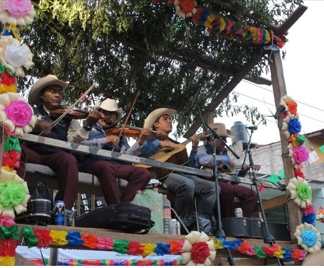 LA TOPADA